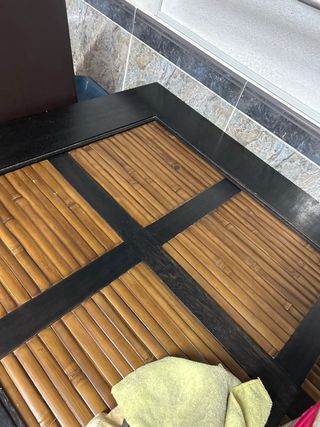 Mesa de comedor de madera maciza