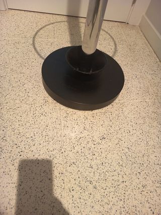 Perchero de pie moderno