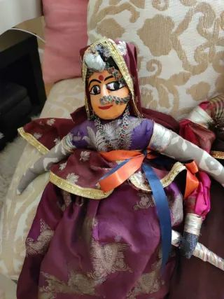 Pareja de figuras indias compradas en Delhi