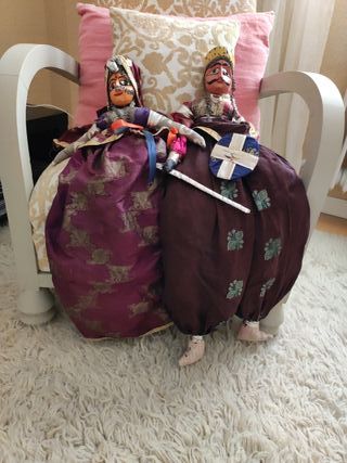 Pareja de figuras indias compradas en Delhi
