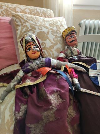 Pareja de figuras indias compradas en Delhi
