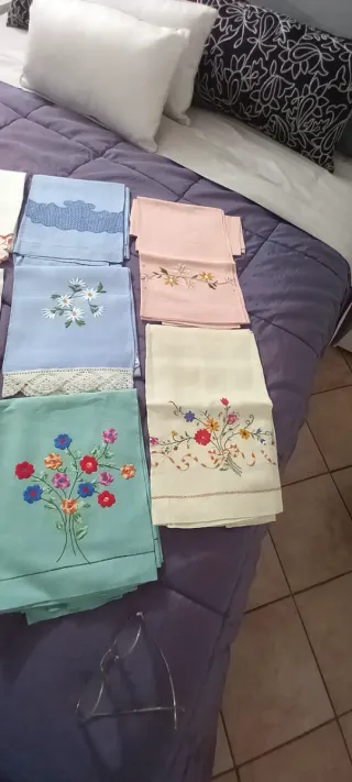 Set 12 Coppie Asciugamani Puro Lino Ricamati