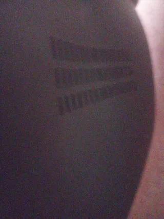 Sillón de masajes cuero negro , me costó,3000 euro