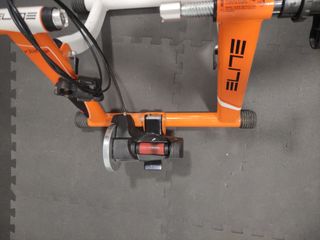 Rodillo de entrenamiento para bicicleta