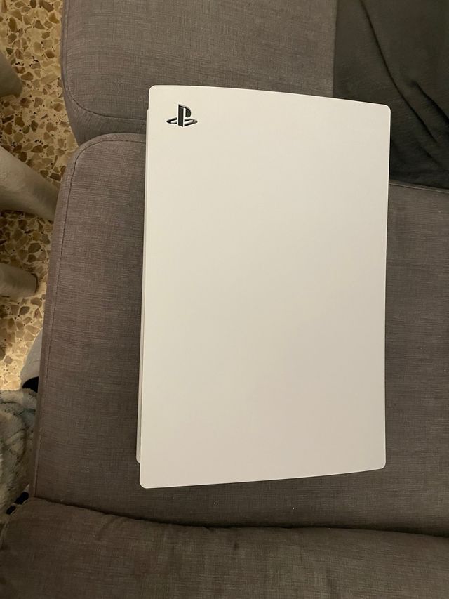 Consola Sony PlayStation 5 825GB COMO NUEVA!
