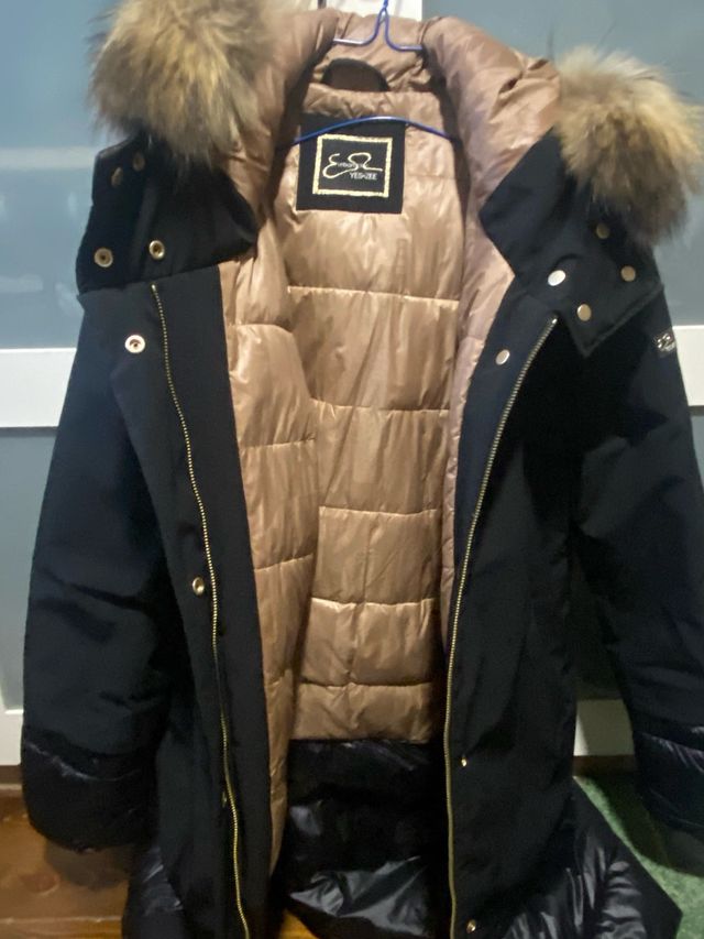 Abrigo mujer talla XL negro y dorado