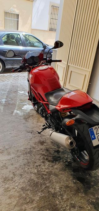 Ducati Monster 695 2008