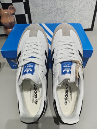 Adidas Ori݉ginals Sa݉mba OG Bla݉nco talla39