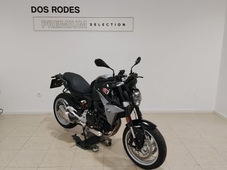 BMW F 900 R (883 KMS)