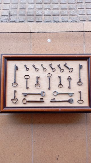 Collezione di 16 chiavi decorative antiche