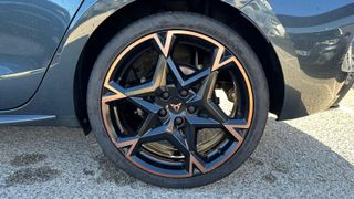 CUPRA LEON 1.5 e-TSI 150 DSG LAUNCH EDITION