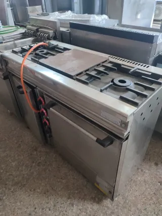 COCINA 2 FUEGOS + PLANCHA + HORNO