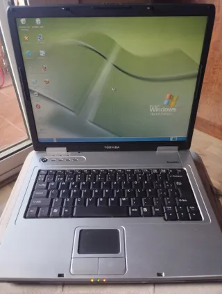 Portátil Toshiba Satellite L20-101