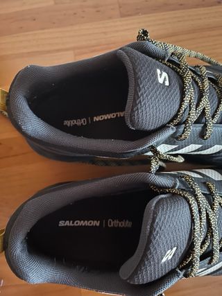 Zapatos Salomon Negro/Dorado Casi Nuevos