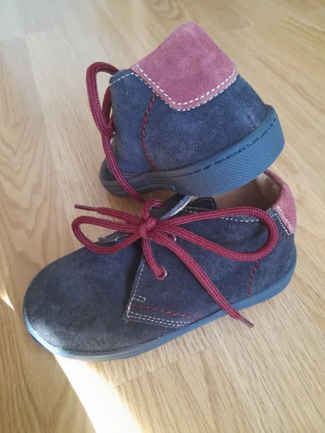 Zapatos niño talla 25