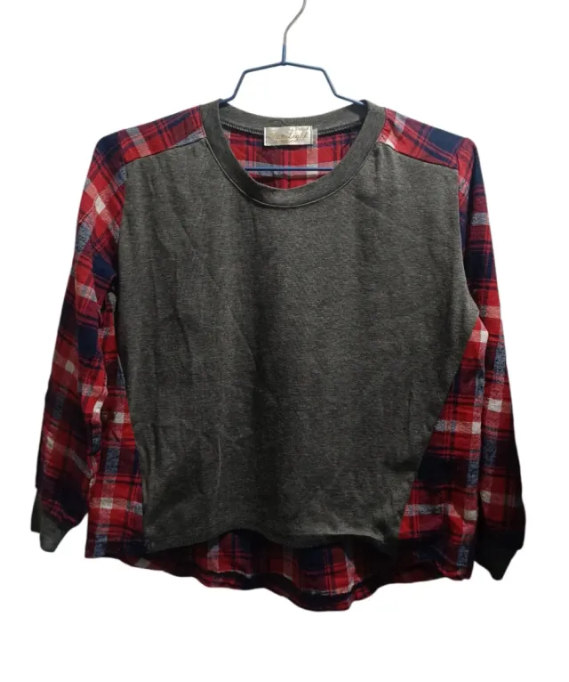 Camiseta cuadros gris y rojo