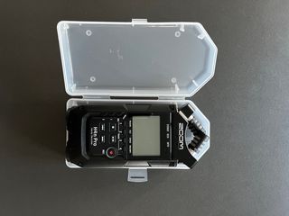 Cámara Sony + Lente 24-105mm + Zoom H4n Pro