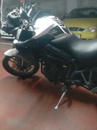 Triumph Tiger 800
