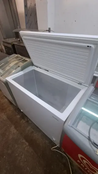 Arcón congelador blanco