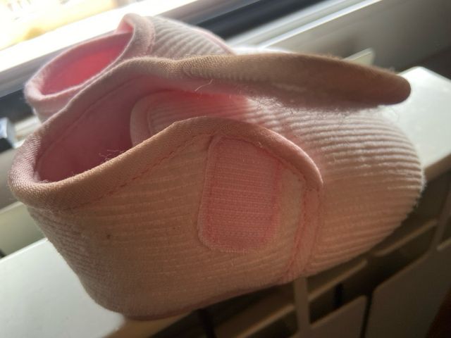 Zapatillas Casa Bebé Talla 18 SIN USO