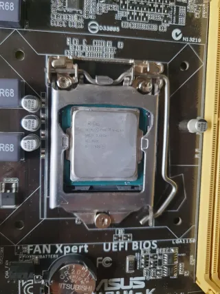 Placa Base ASUS H81M-K LGA1150