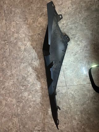 Tapa lateral trasera XMAX 2021