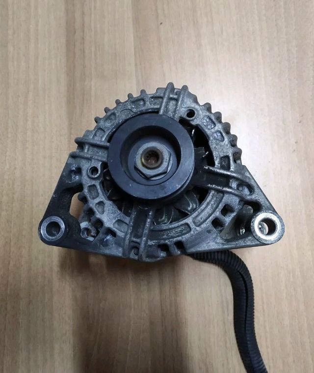 Opel Corsa D 1.2 59kw Alternatore 100A