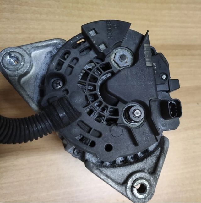 Opel Corsa D 1.2 59kw Alternatore 100A