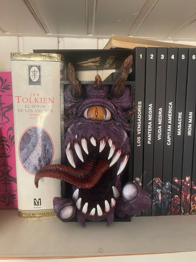 Separador libros, juegos mesa, beholder