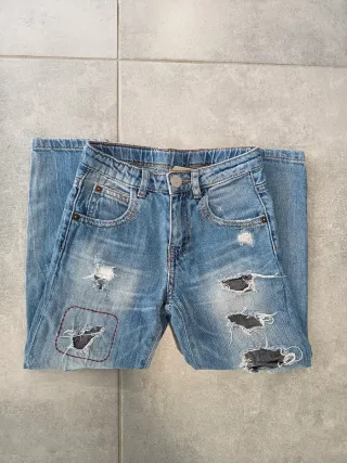 Jeans ZARA strappati 6 anni (116 cm)