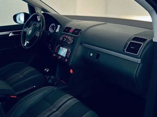 Volkswagen Touran 2012