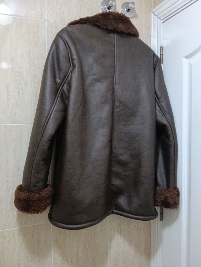 Cazadora de cuero marrón con forro
