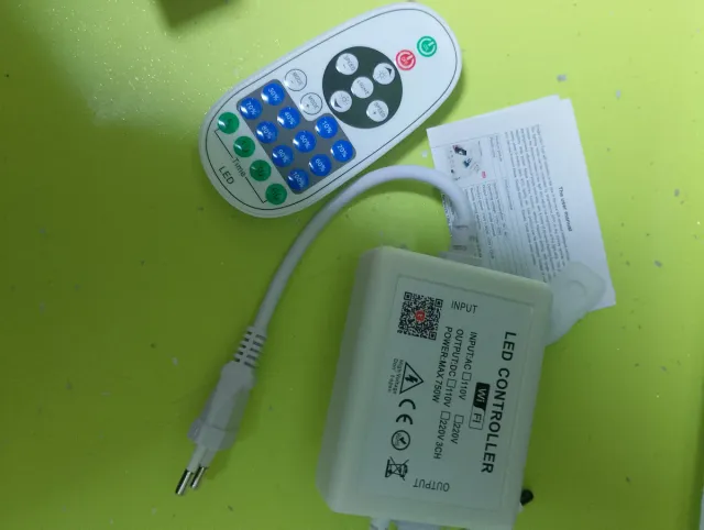 Controlador WiFi LED con Mando