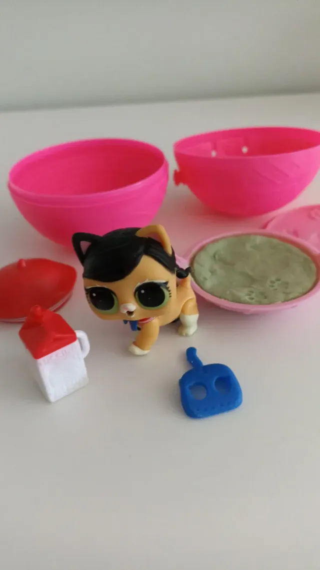 Mascota L.O.L.original con arena mágica