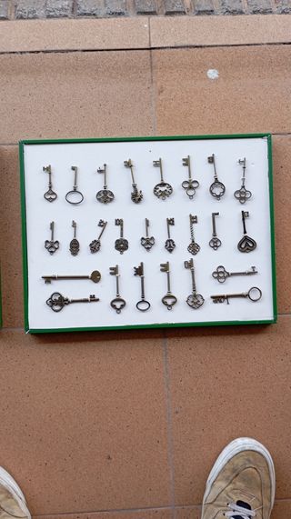 Set di chiavi decorative antiche
