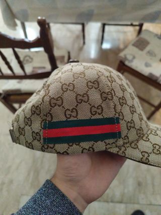 Cappello Gucci Beige GG Supreme
