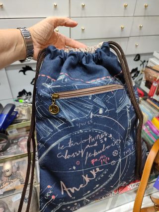 Mochila Anekke beige y multicolor