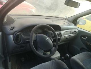 Renault 1442952 centralita 8200117652b scenic 1.9