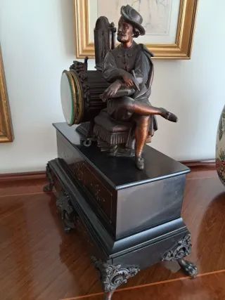 Reloj de mesa bronce figura hombre