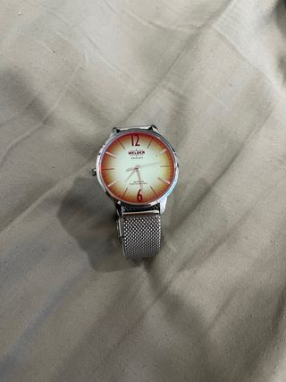 Reloj Welder Mujer Plata y cambia color pantalla