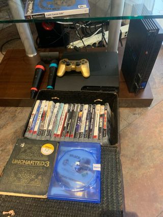 Pack PS3 con juegos y accesorios