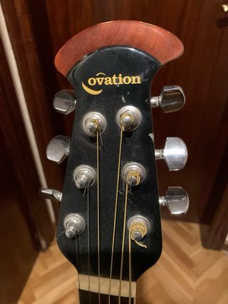 Guitarra Ovation Celebrity zurda