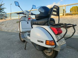 Vespa PX 200 Blanca
