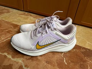 Zapatillas Nike Mujer Talla 40,5 Morado/Amarillo