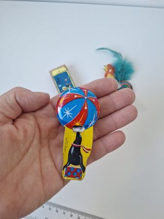 Set di giocattoli antichi in latta