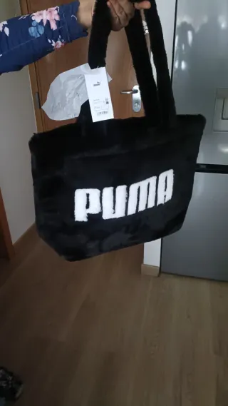Bolso Puma Negro Peludo Nuevo