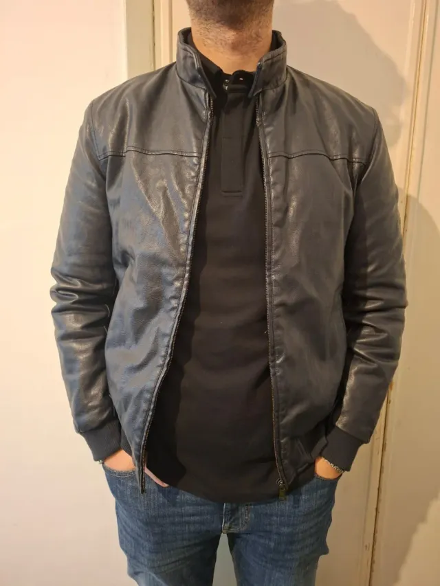 Giacca in pelle imbottita blu