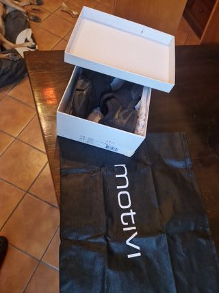 Scarpe donna Motivi nere