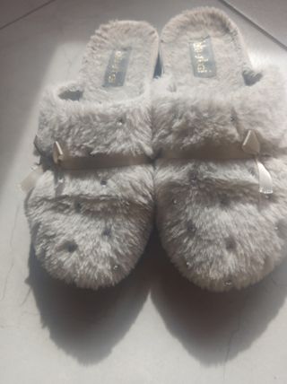Ciabatte donna beige con fiocchi