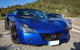 Opel Speedster 2004